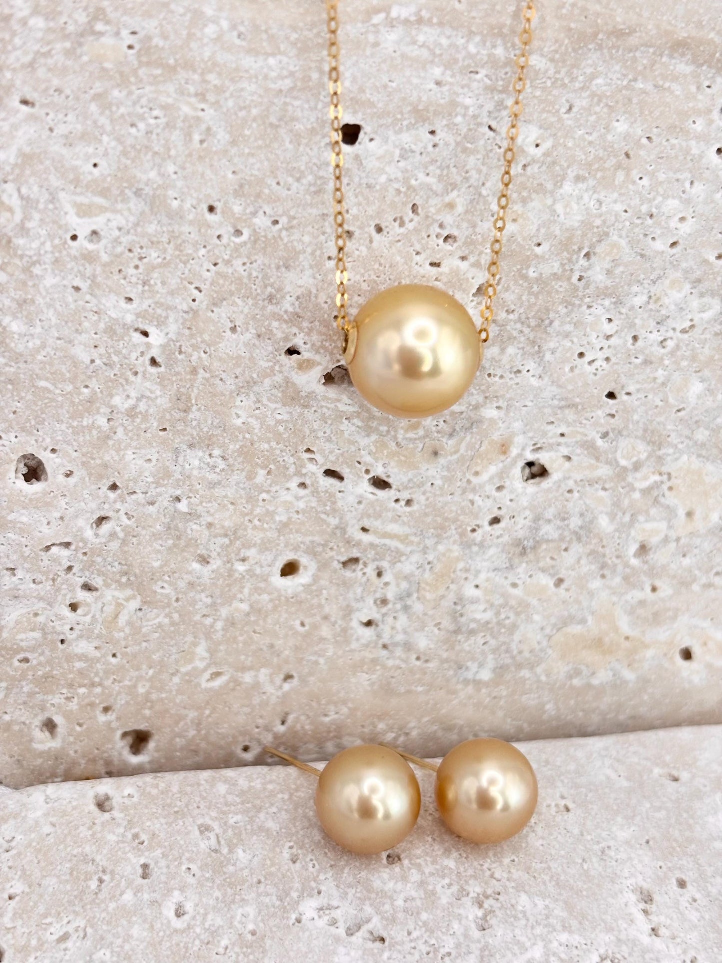 Certified 18K Gold South Sea Pearl Necklace, Floating Golden Pendant, Minimalist Luxury Jewellery