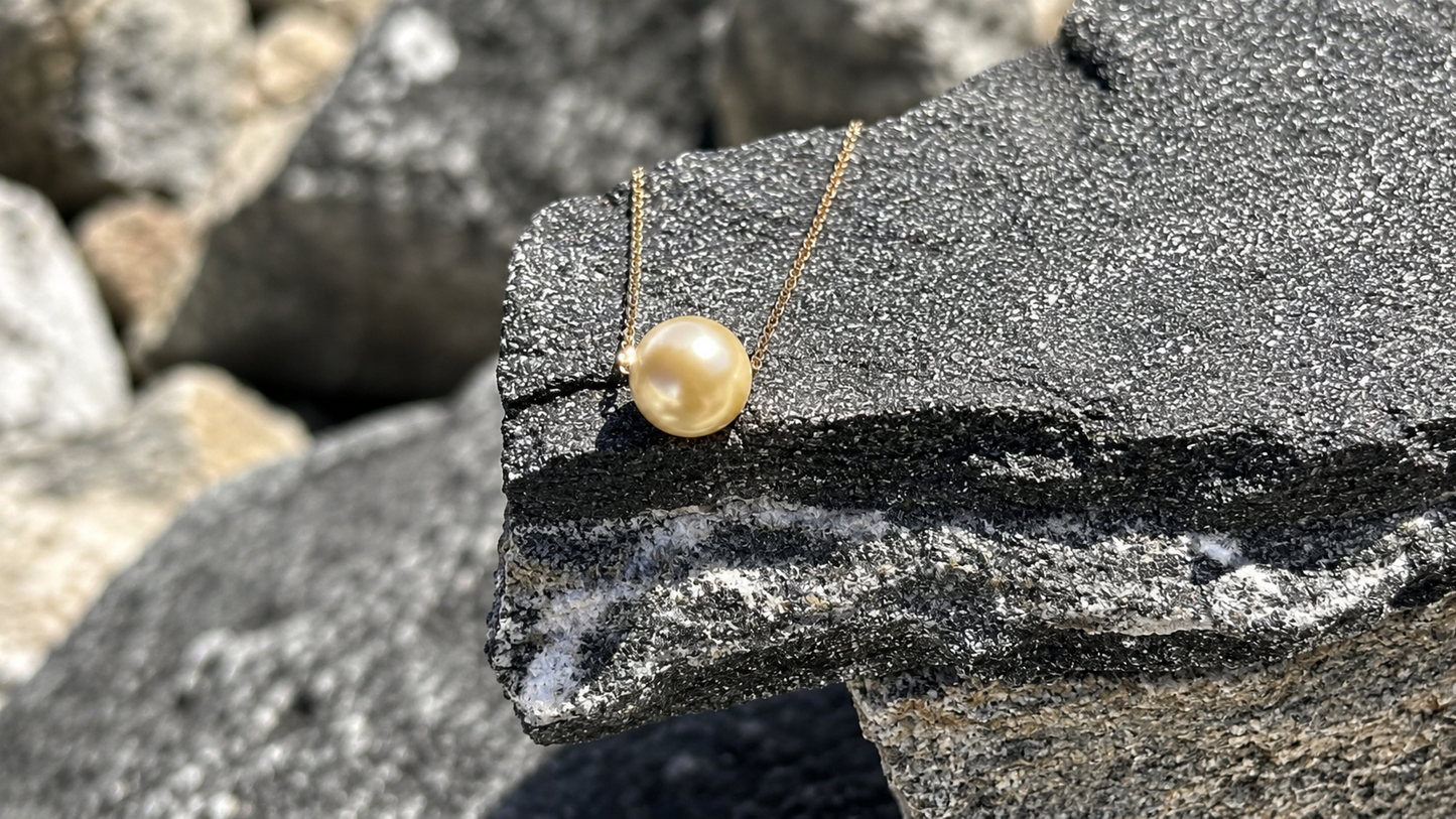 Certified 18K Gold South Sea Pearl Necklace, Floating Golden Pendant, Minimalist Luxury Jewellery