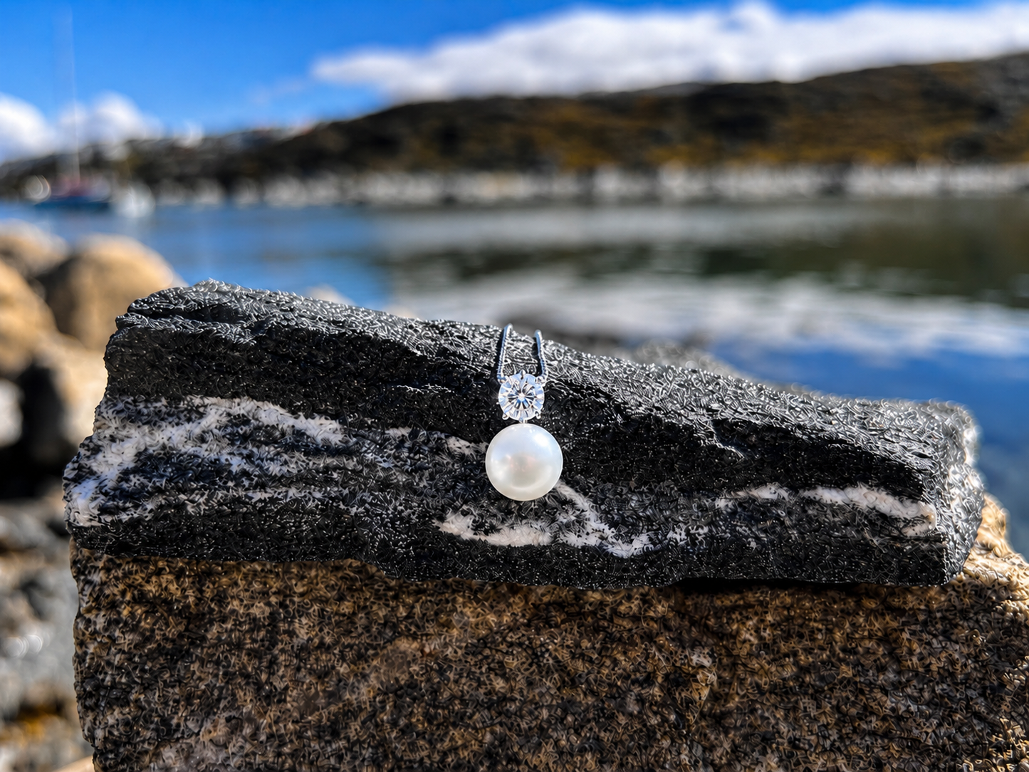 Freshwater Pearl Zircon Pendant, 925 Sterling Silver Chain, Dainty Minimalist Jewelry, Bridal Bridesmaid Accessory