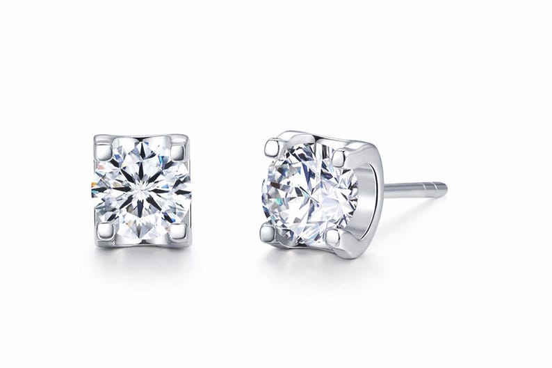 1CT Cushion Cut Moissanite Stud Earrings | 925 Argentium Sterling Silver