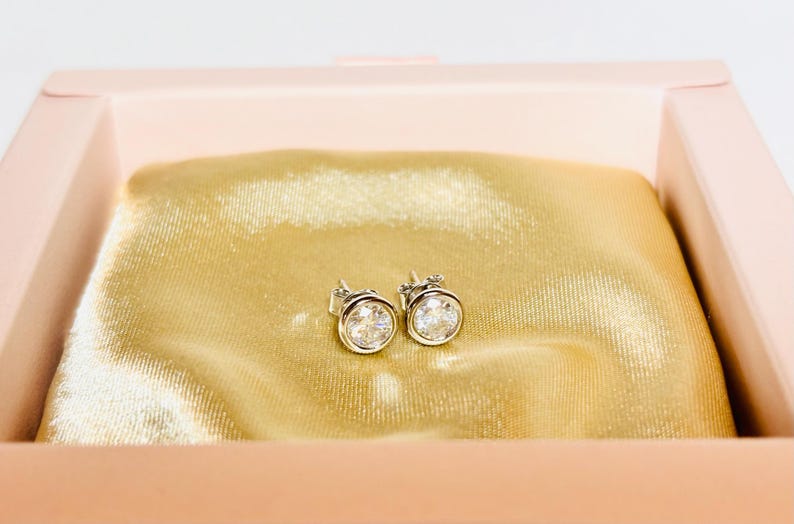 1CT Bezel Moissanite Stud Earrings | Argentium 925 Sterling Silver