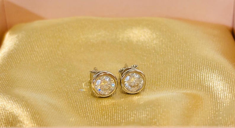 1CT Bezel Moissanite Stud Earrings | Argentium 925 Sterling Silver