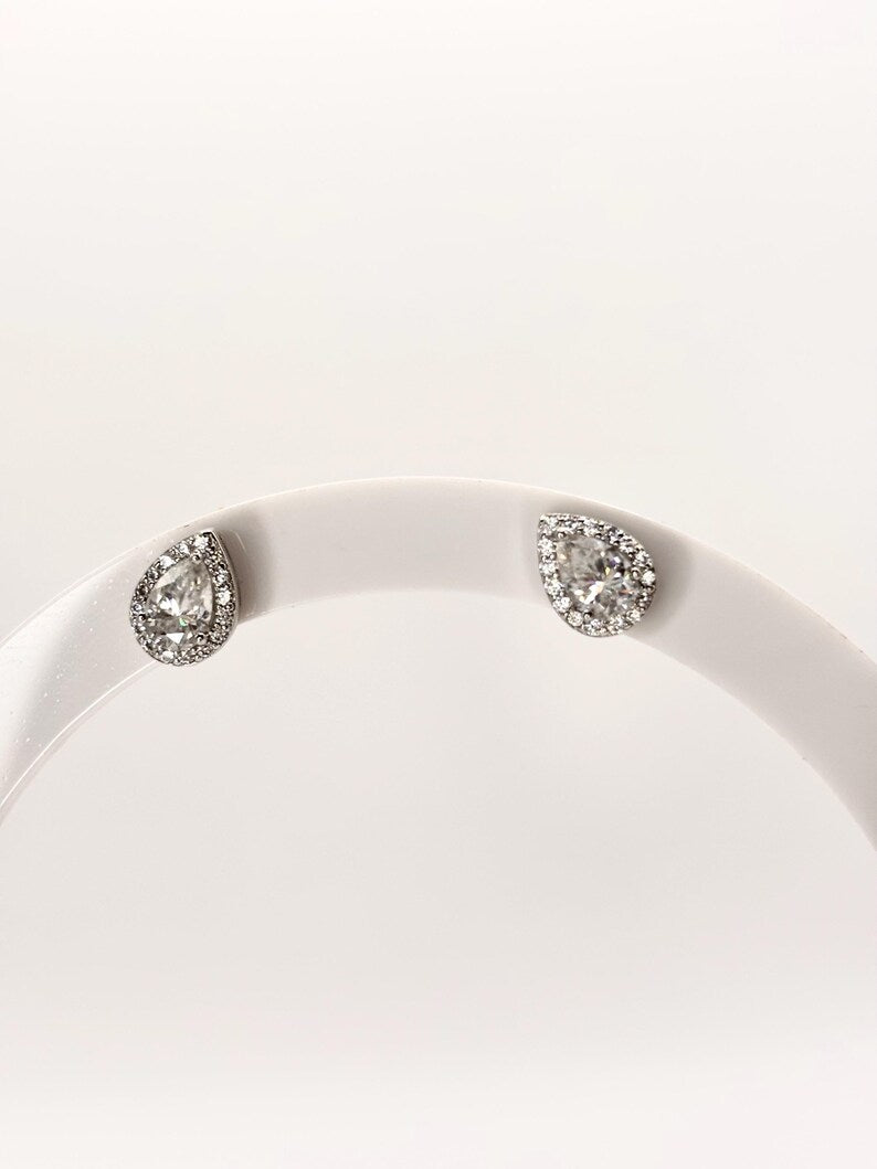 1CT Pear Moissanite Stud Earrings | Argentium 925 Sterling Silver