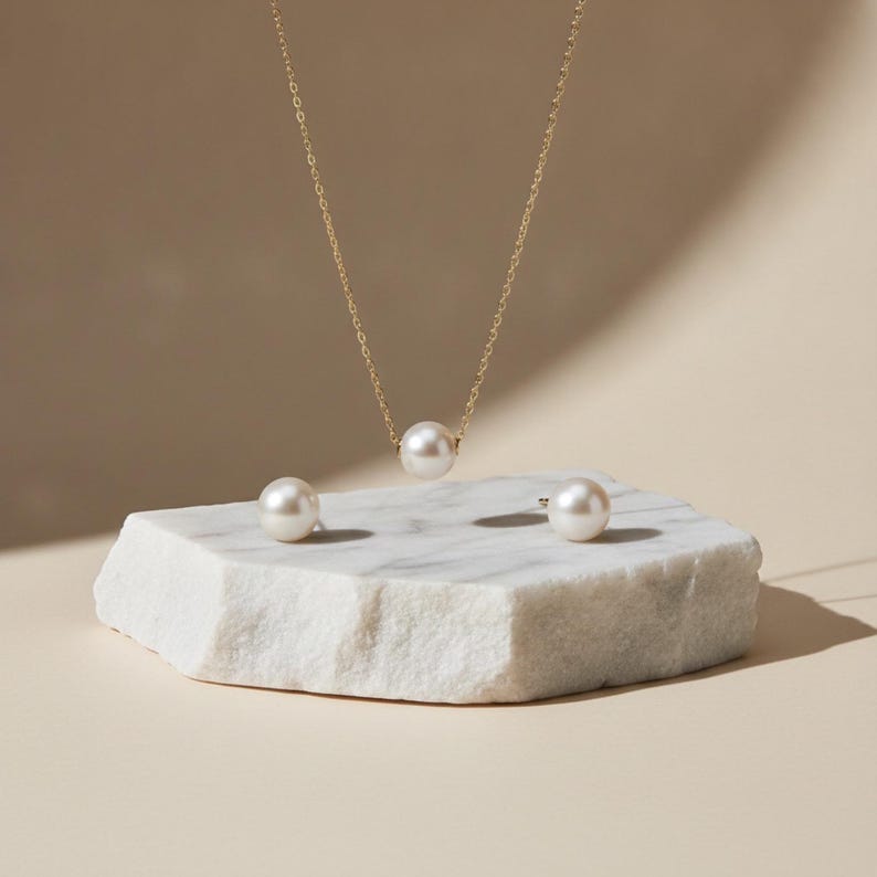 18K Solid Gold Freshwater Pearl Jewellery Set – 8mm Necklace & 9mm Stud Earrings