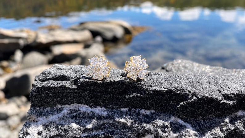 18K Gold-Plated Moissanite Flower Stud Earrings | 925 Sterling Silver