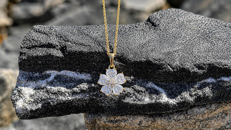 18K Gold-Plated Moissanite Flower Necklace | 925 Sterling Silver Pendant