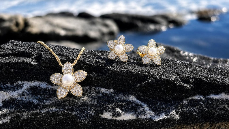 2CT Moissanite Flower Jewellery Set, Freshwater Pearl Necklace & Earrings, 18K Gold Plated