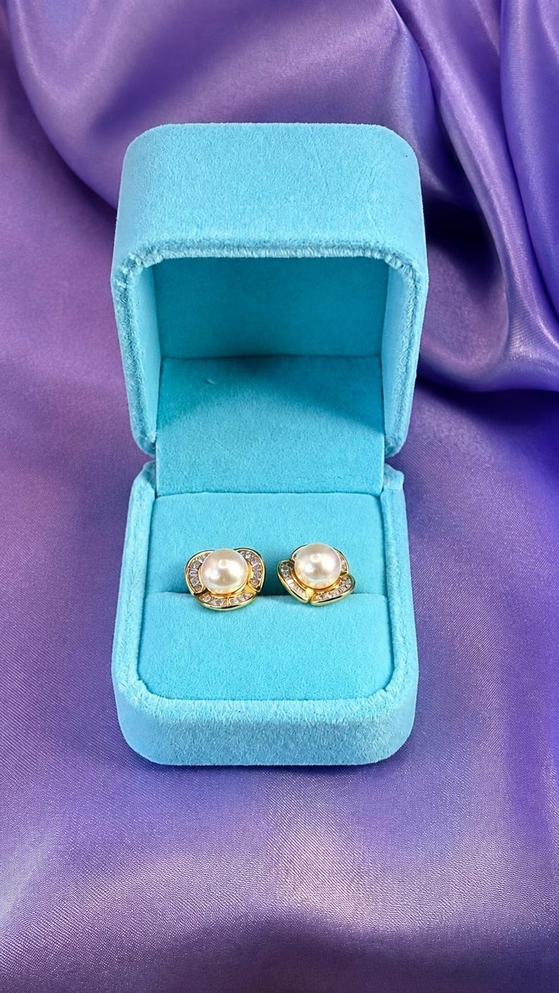 Freshwater Pearl Flower Stud Earrings | 18K Gold-Plated 925 Sterling Silver