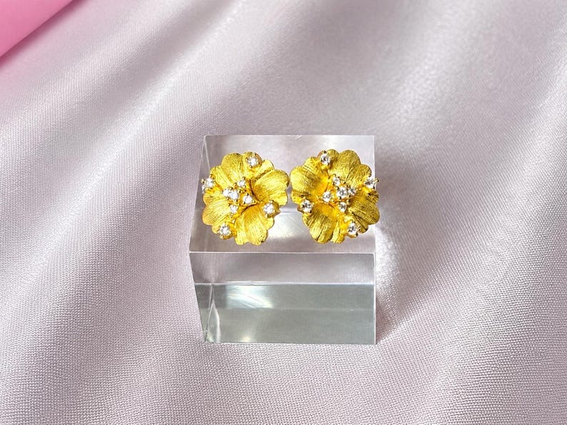 Floral Moissanite Stud Earrings | 18K Gold-Plated 925 Sterling Silver