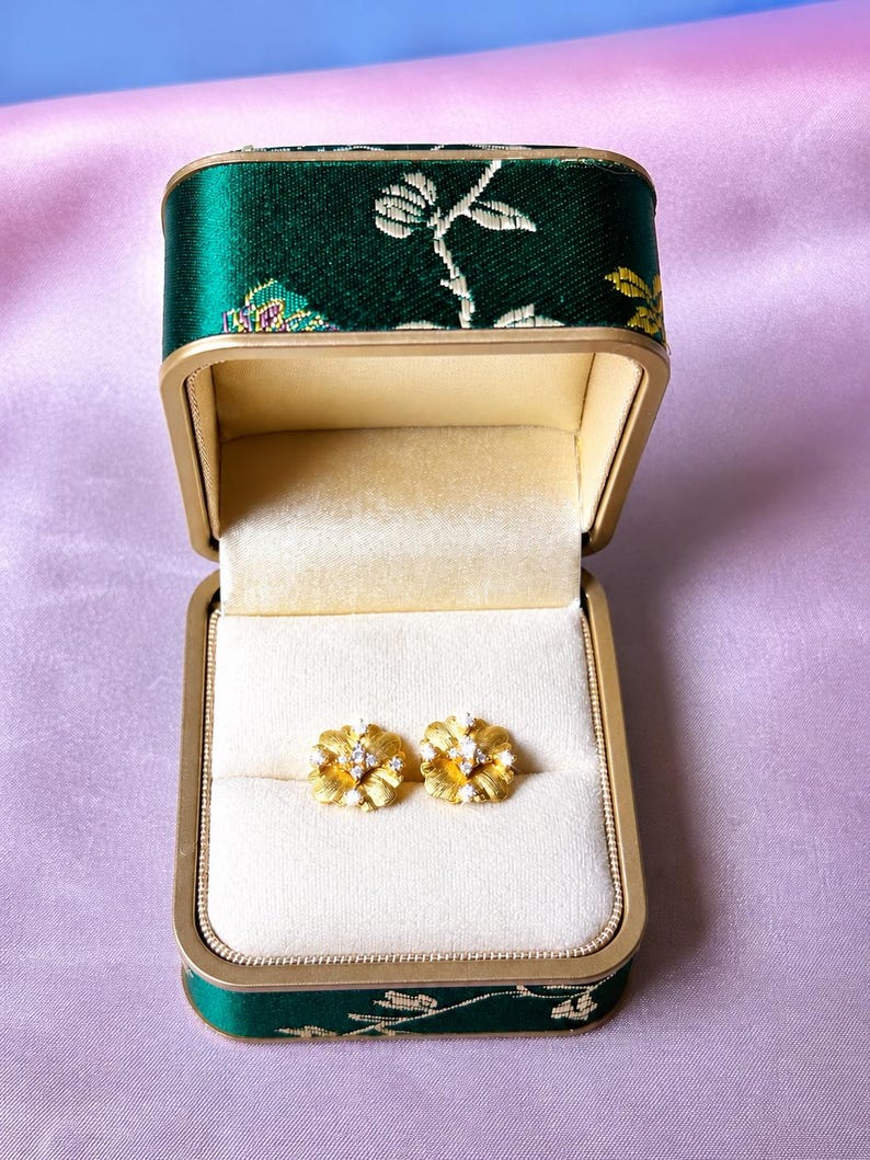 Floral Moissanite Stud Earrings | 18K Gold-Plated 925 Sterling Silver