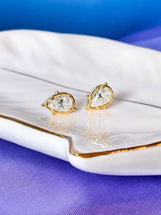 Pear Cut Moissanite Stud Earrings | 18K Gold-Plated 925 Sterling Silver