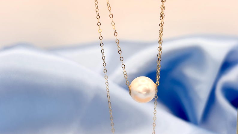 18K Solid Gold Floating Pearl Necklace 8mm Freshwater Pearl Hallmarked