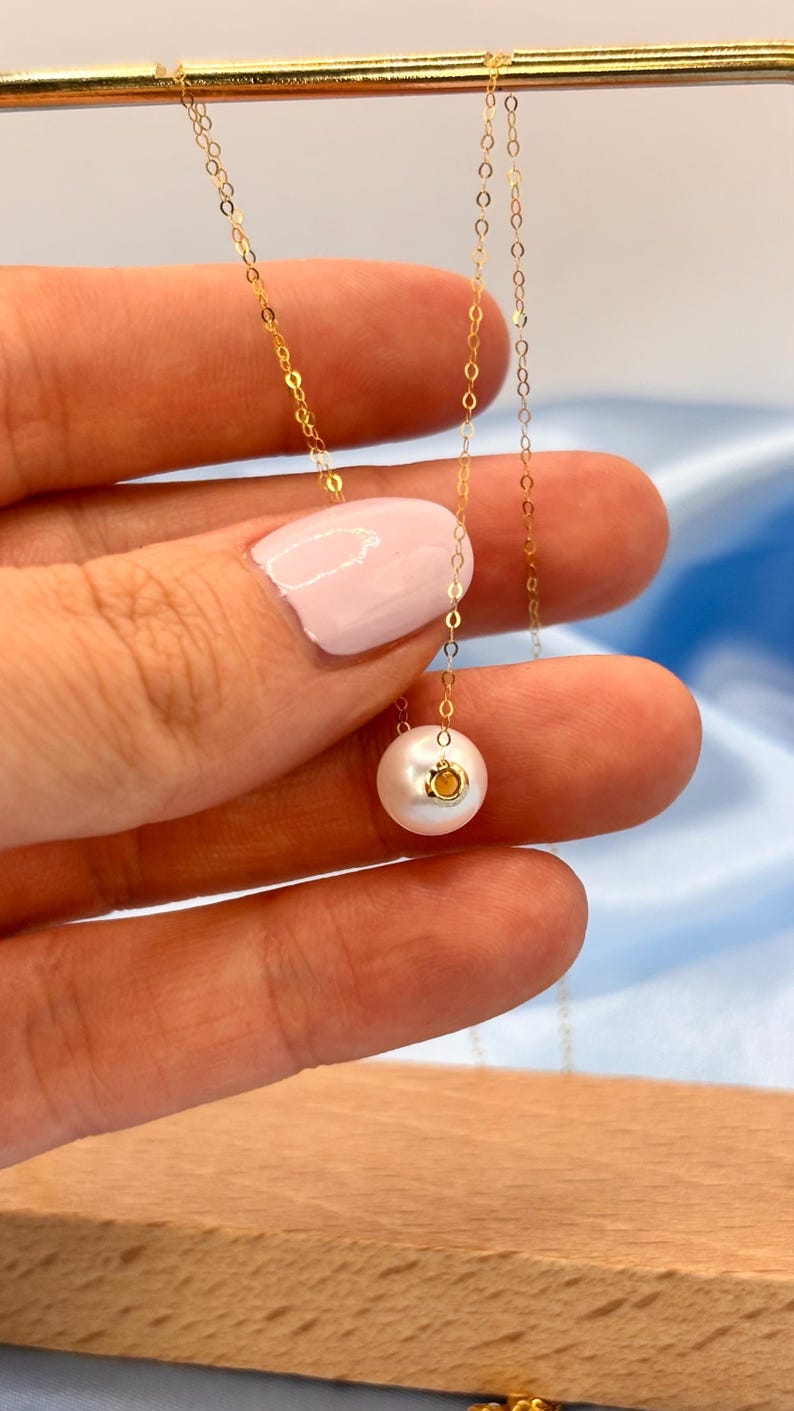 18K Solid Gold Floating Pearl Necklace 8mm Freshwater Pearl Hallmarked
