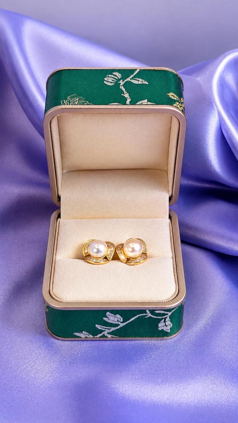 Freshwater Pearl Flower Stud Earrings | 18K Gold-Plated 925 Sterling Silver