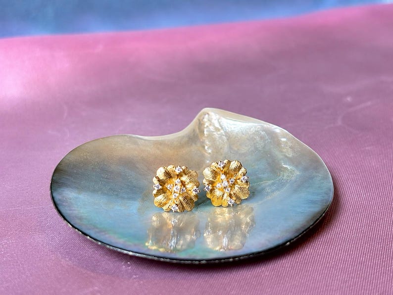 Floral Moissanite Stud Earrings | 18K Gold-Plated 925 Sterling Silver