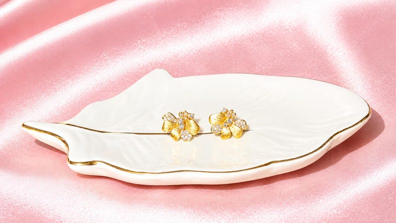 Vintage Floral Moissanite Stud Earrings | 18K Gold-Plated 925 Sterling Silver