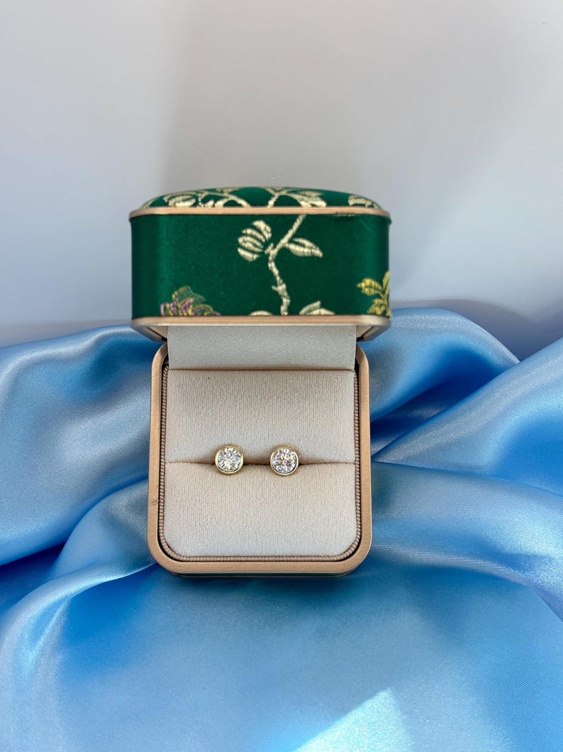 2CT Moissanite Necklace & Earrings Set | Gold-Plated 925 Sterling Silver