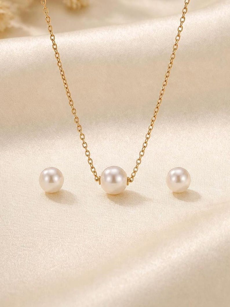 18K Solid Gold Freshwater Pearl Jewellery Set – 8mm Necklace & 9mm Stud Earrings