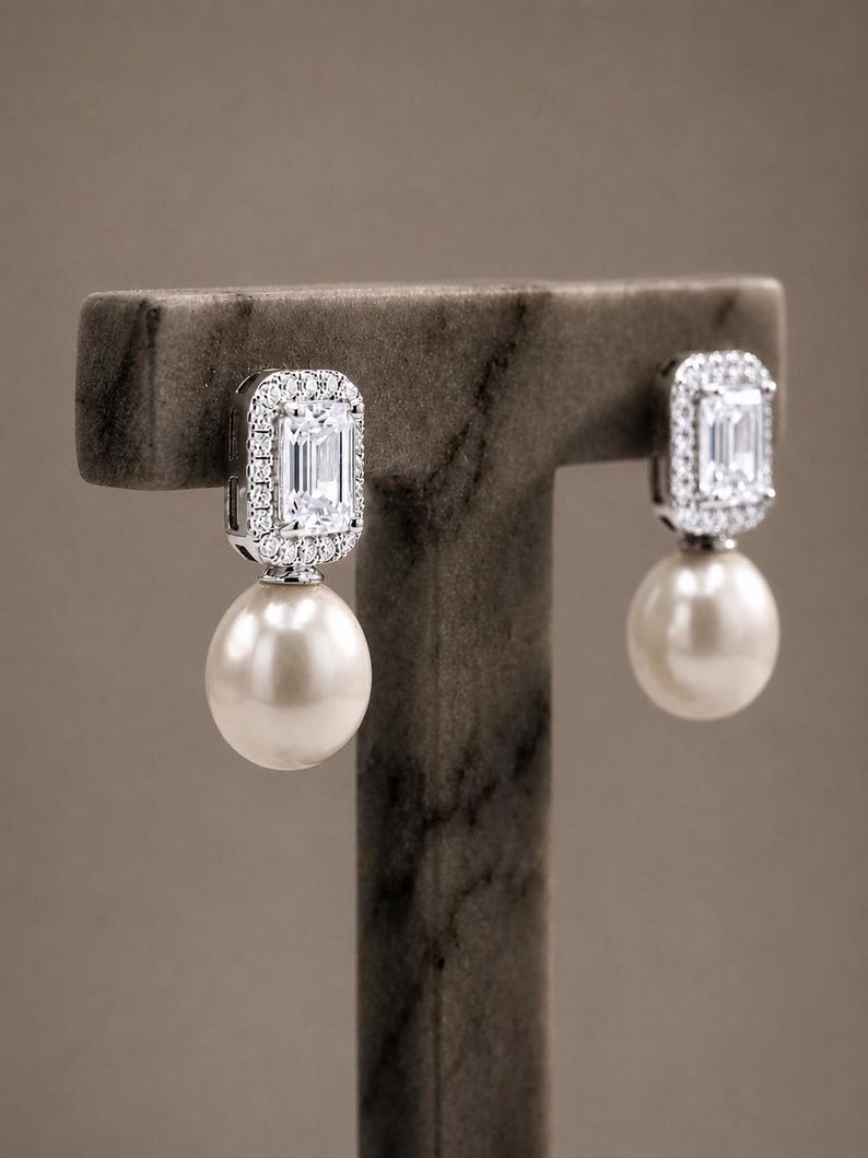 Freshwater Pearl & CZ Stud Earrings 925 Sterling Silver Elegant Jewellery
