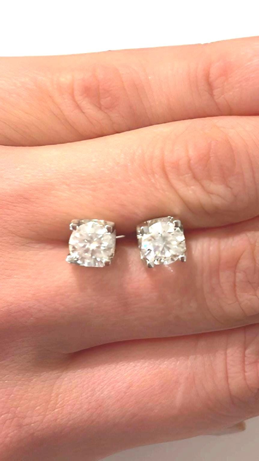 Cushion Cut Moissanite Stud Earrings 1 Carat, Sterling Silver Diamond Alternative Classic Minimalist Jewelry