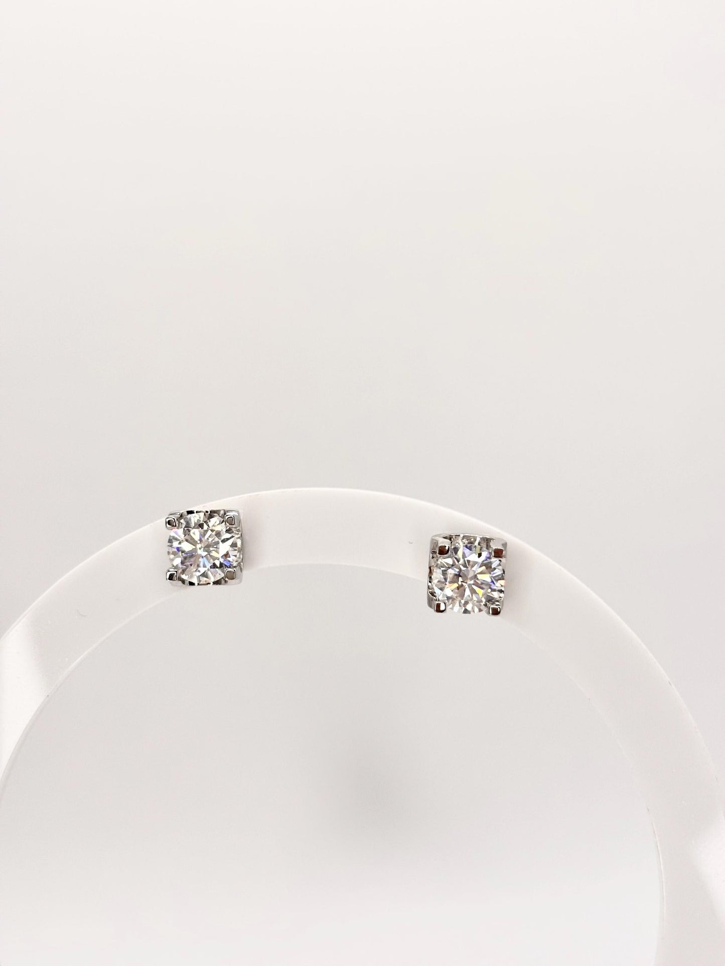 Cushion Cut Moissanite Stud Earrings 1 Carat, Sterling Silver Diamond Alternative Classic Minimalist Jewelry