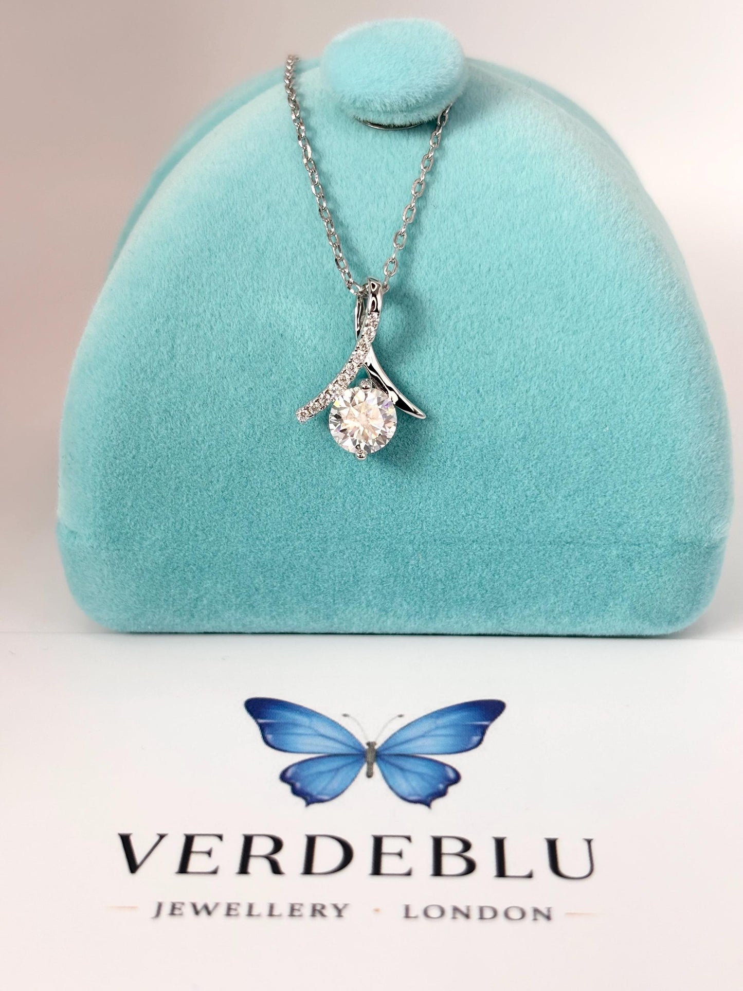 Moissanite Drop Pendant Necklace 1 Carat, 18K White Gold Plated Minimalist Everyday Luxury Jewelry