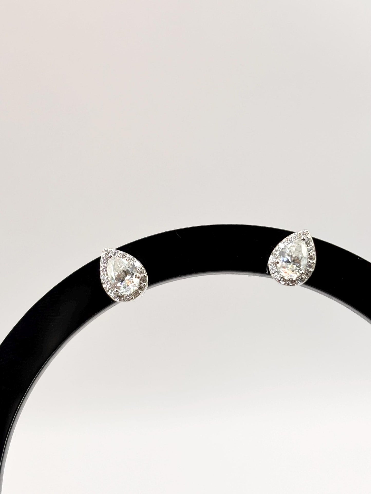 Pear Moissanite Stud Earrings 1 Carat, Sterling Silver Dainty Earrings, Elegant Classic Everyday Jewelry