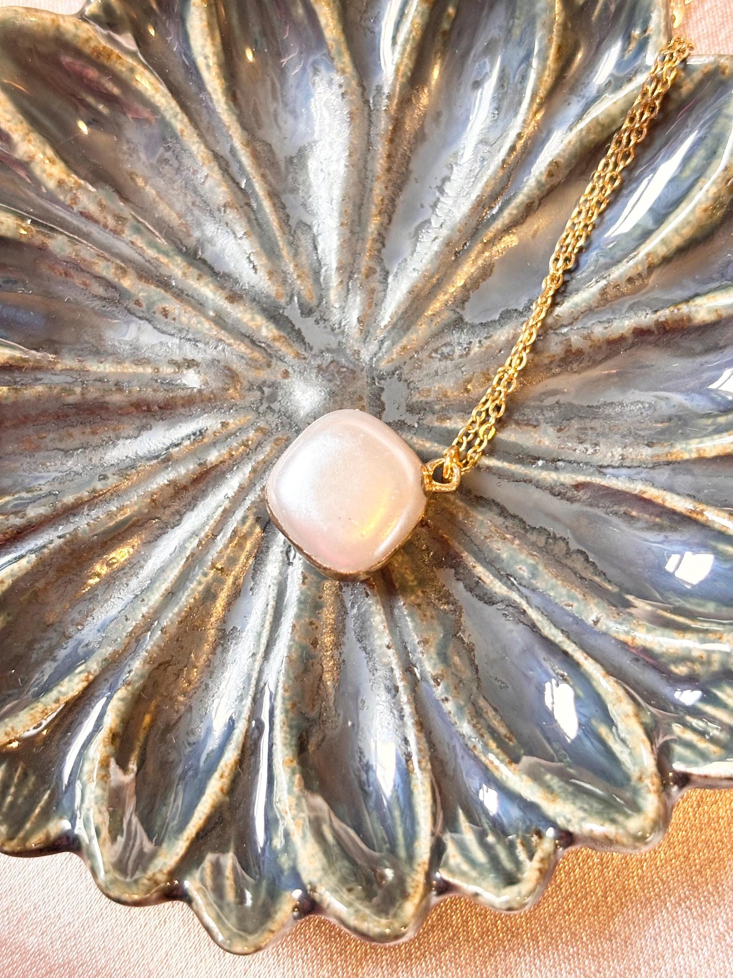 Gold Plated Freshwater Pearl Necklace, Baroque Pearl Pendant, Minimalist Adjustable Chain, Dainty Everyday Jewelry