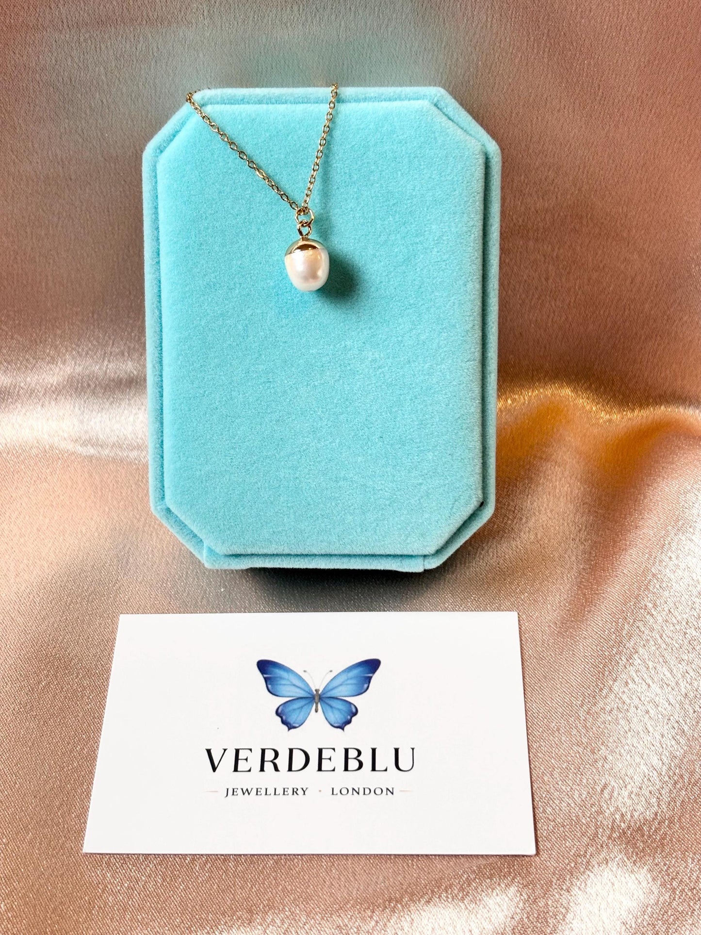 Dainty Freshwater Pearl Necklace, Gold Plated Minimalist Pendant, Adjustable Everyday Necklace, Gift for Her