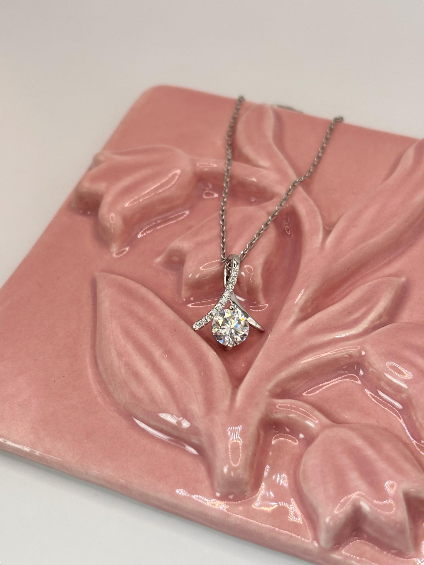 Moissanite Drop Pendant Necklace 1 Carat, 18K White Gold Plated Minimalist Everyday Luxury Jewelry
