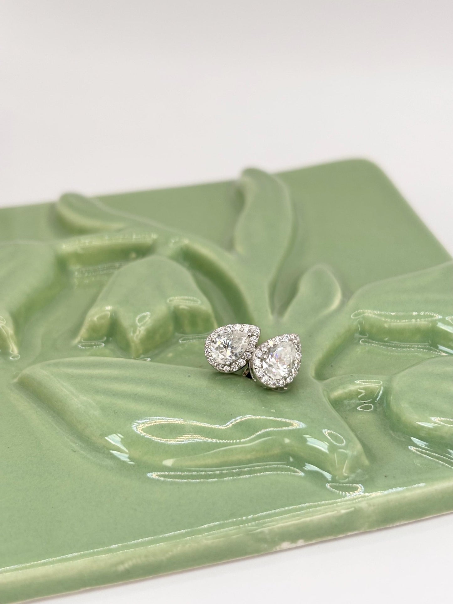 Pear Moissanite Stud Earrings 1 Carat, Sterling Silver Dainty Earrings, Elegant Classic Everyday Jewelry