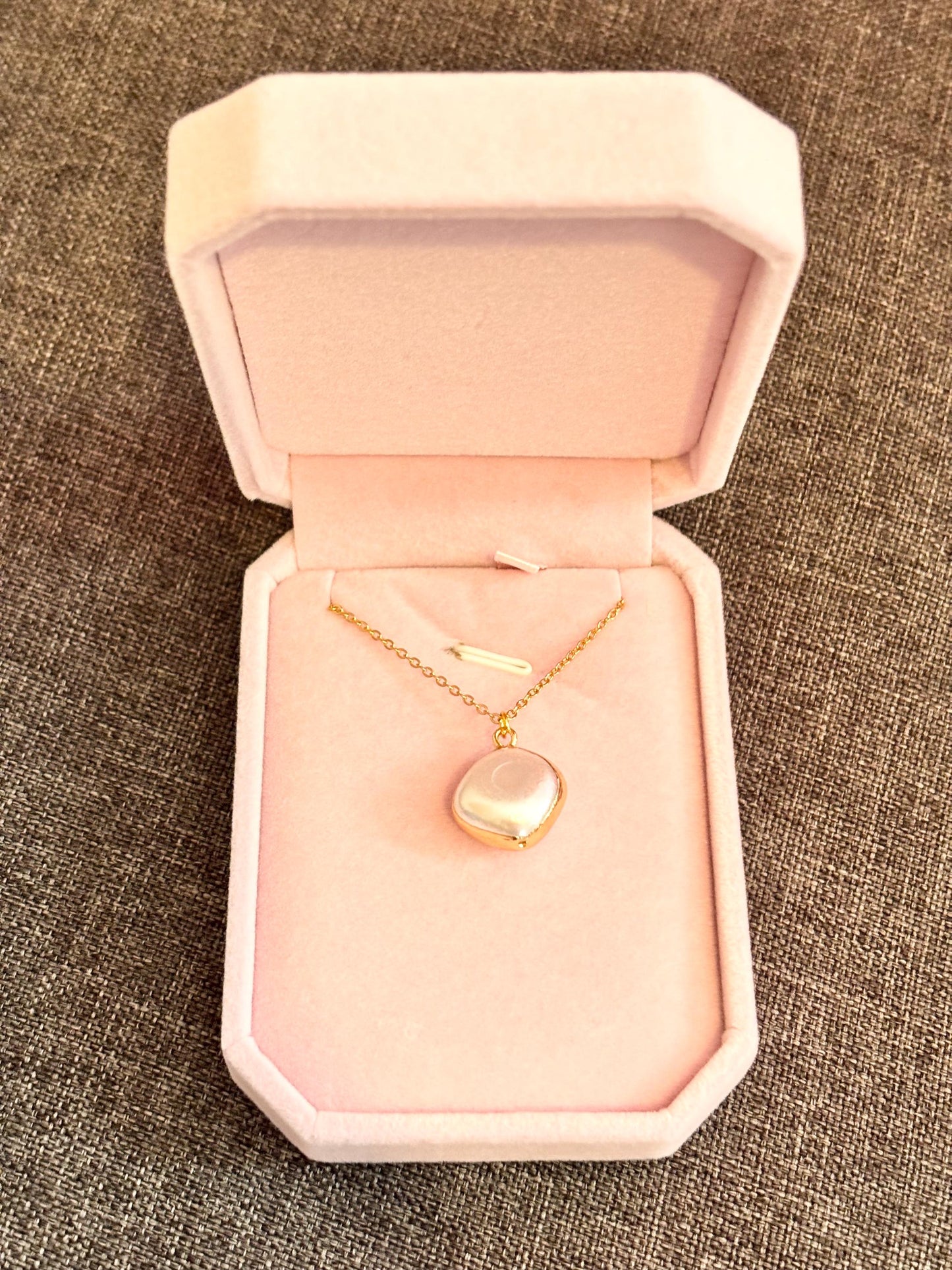 Gold Plated Freshwater Pearl Necklace, Baroque Pearl Pendant, Minimalist Adjustable Chain, Dainty Everyday Jewelry