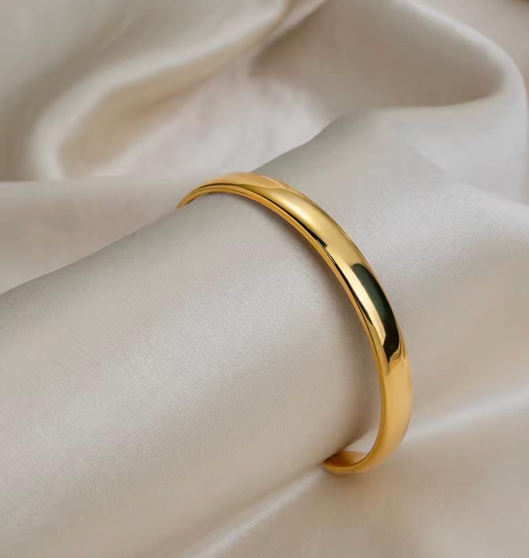 Gold Open Cuff Bracelet, Minimal Sculptural Bangle, Modern Adjustable Bracelet, Everyday Wear