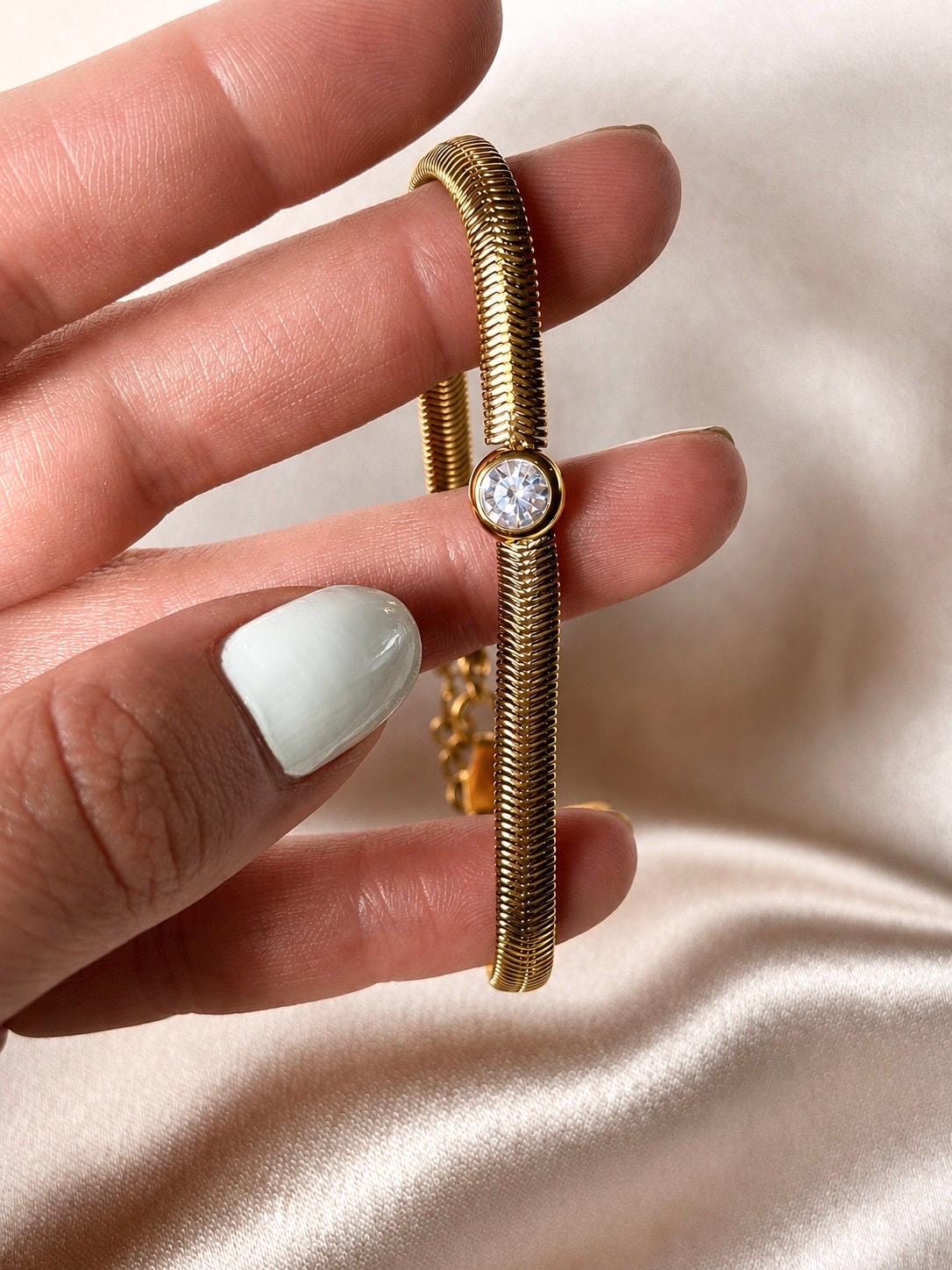 Gold Snake Chain Bracelet with Crystal Accent – Minimalist Modern Jewelry