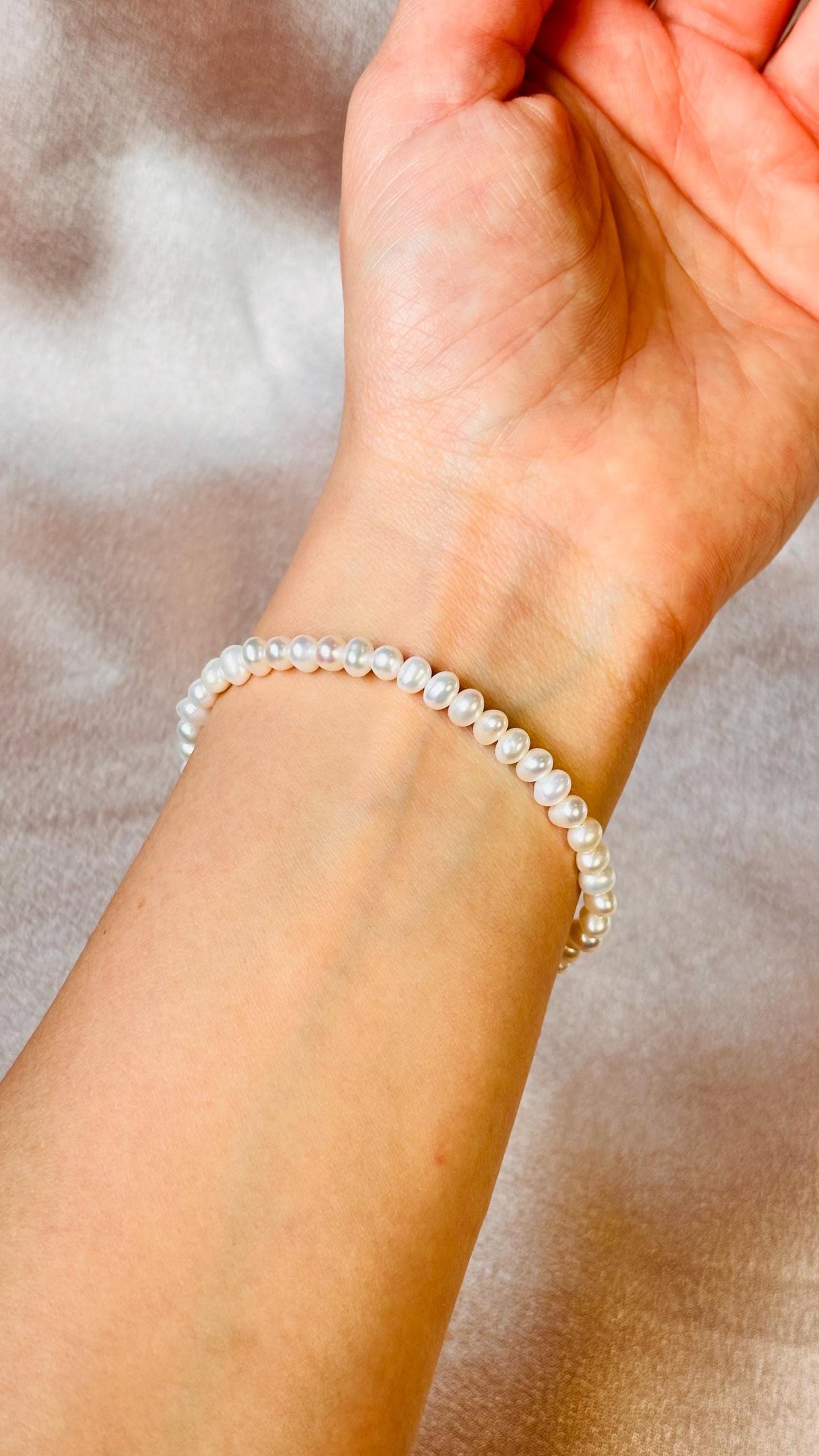 Natural Freshwater Pearl Bracelet, 18K Gold Plated Clasp, Dainty Elegant Jewellery