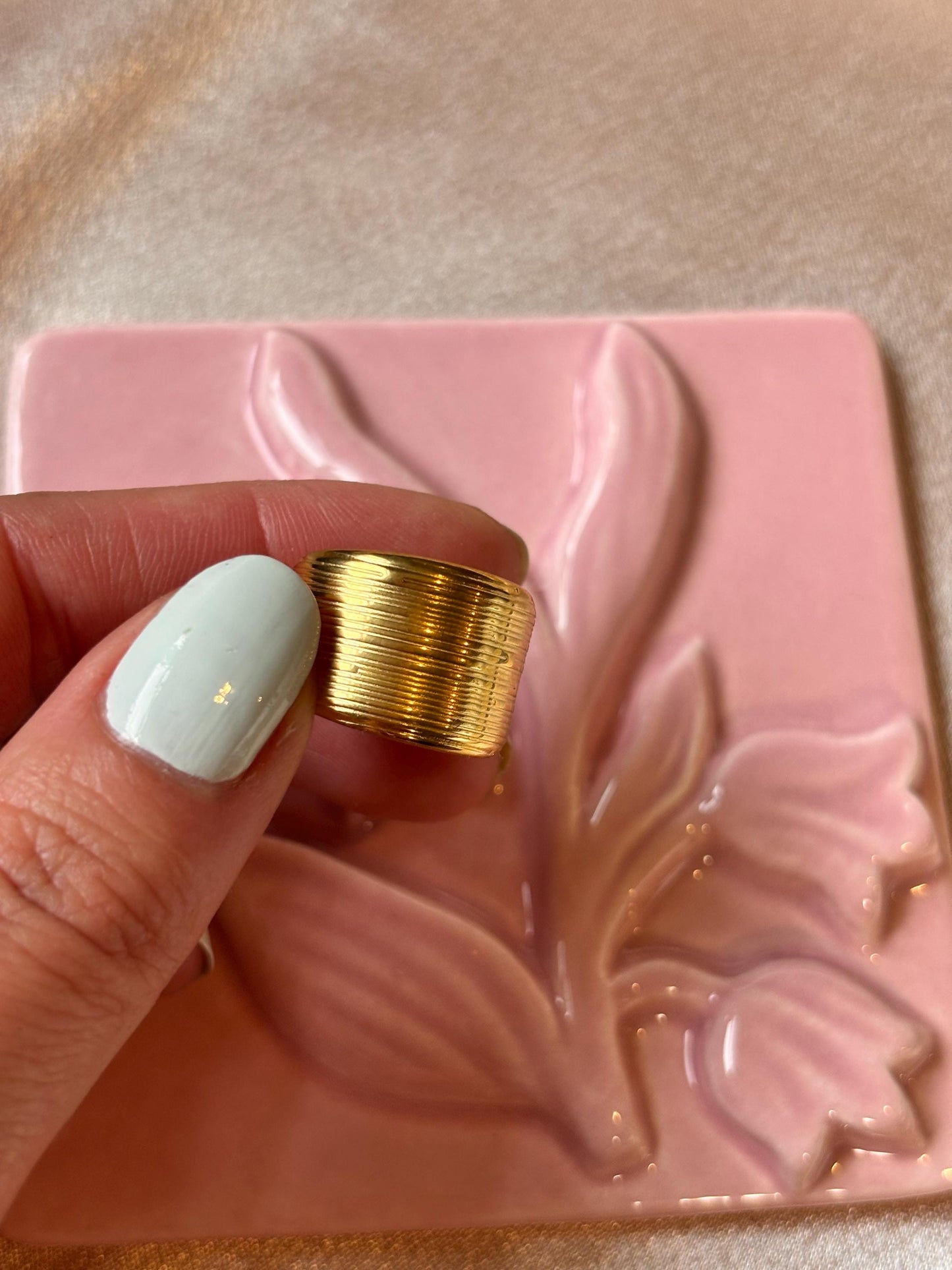 Gold Ribbed Statement Ring – Adjustable Wide Band, Modern Minimalist Jewelry