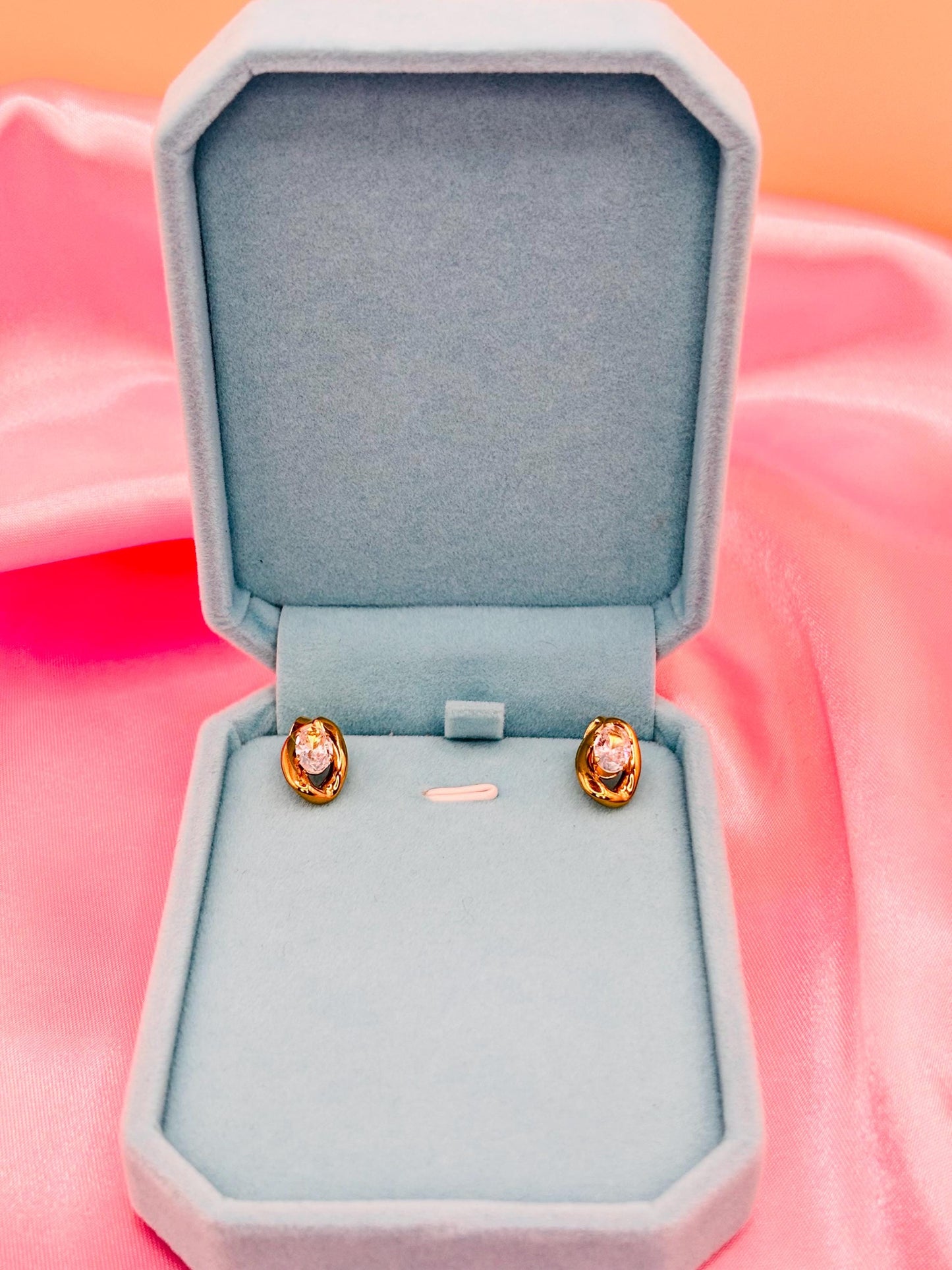Gold Oval Crystal Stud Earrings – Minimalist Open Frame CZ Studs, Modern Everyday Jewelry