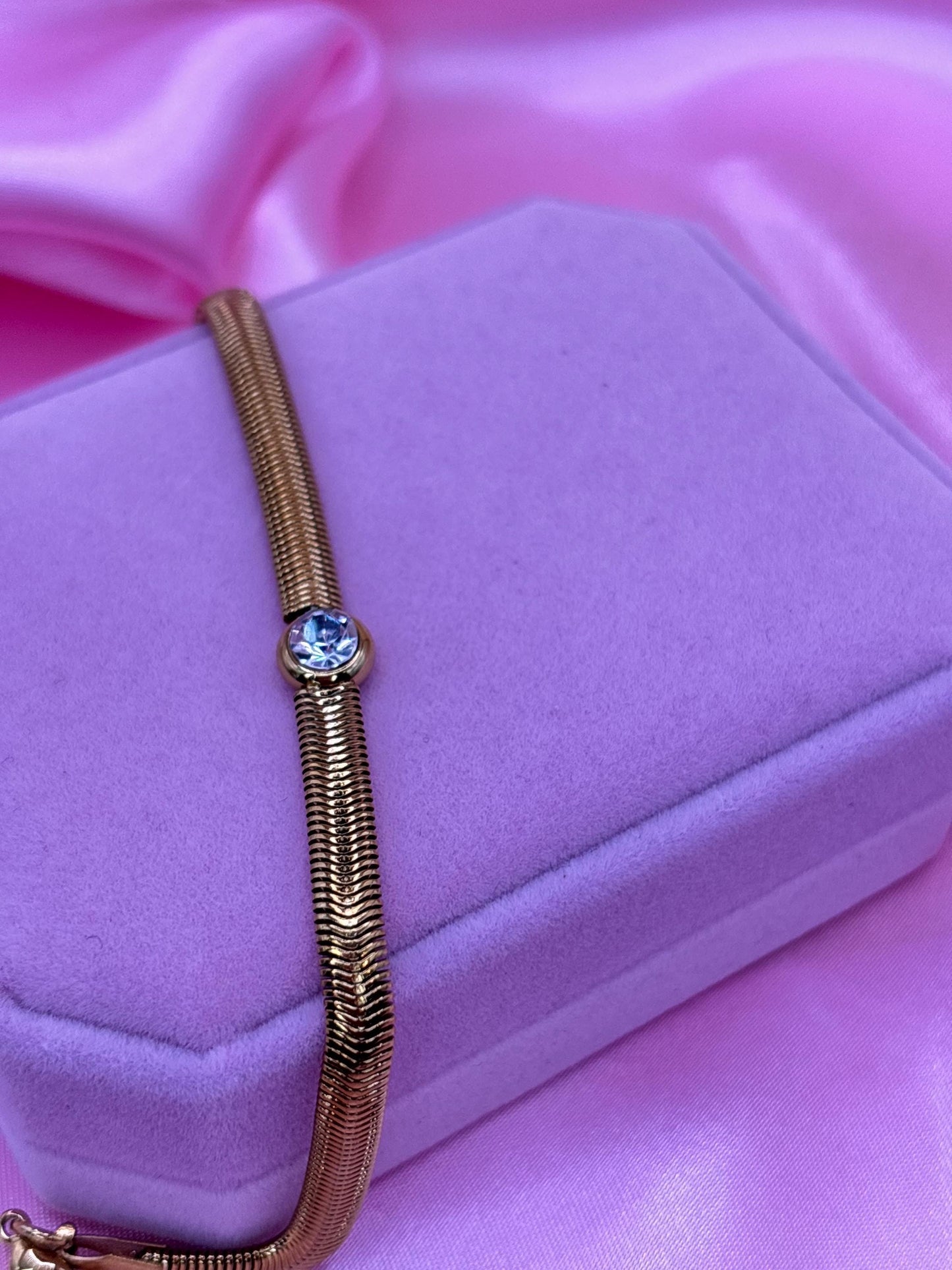 Gold Snake Chain Bracelet with Crystal Accent – Minimalist Modern Jewelry