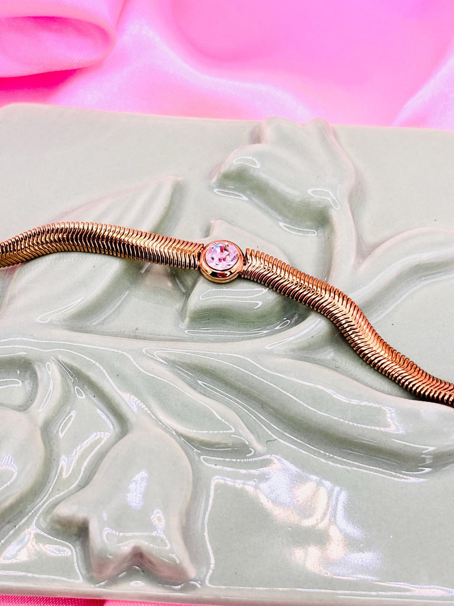 Gold Snake Chain Bracelet with Crystal Accent – Minimalist Modern Jewelry