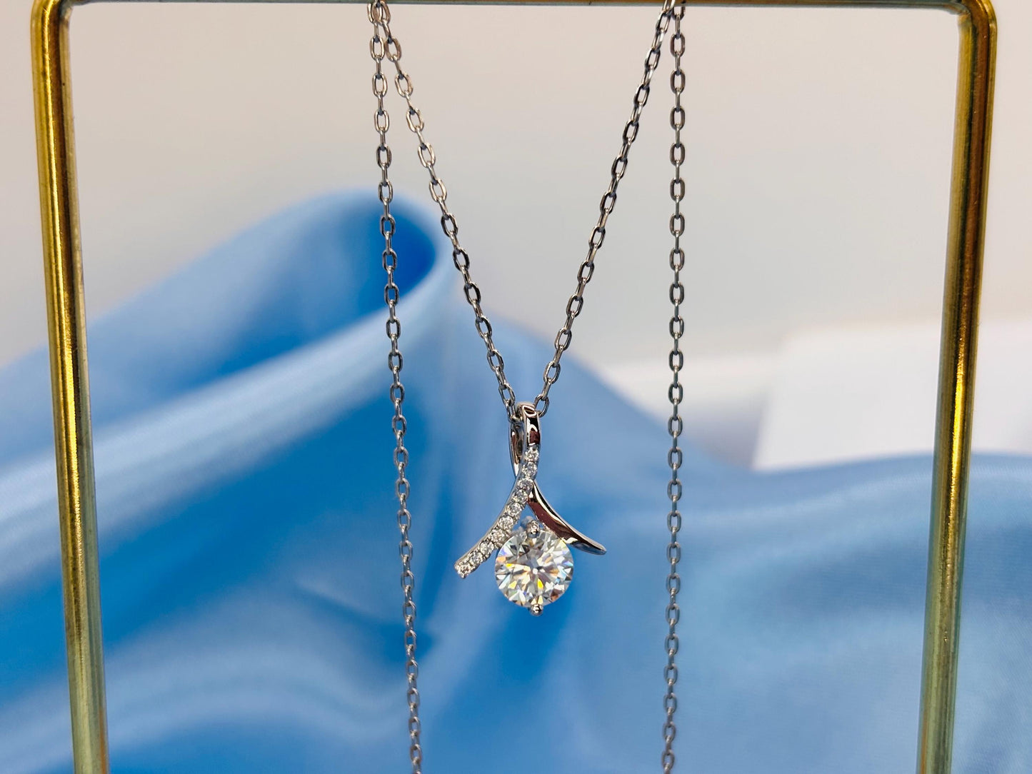 Moissanite Drop Pendant Necklace 1 Carat, 18K White Gold Plated Minimalist Everyday Luxury Jewelry