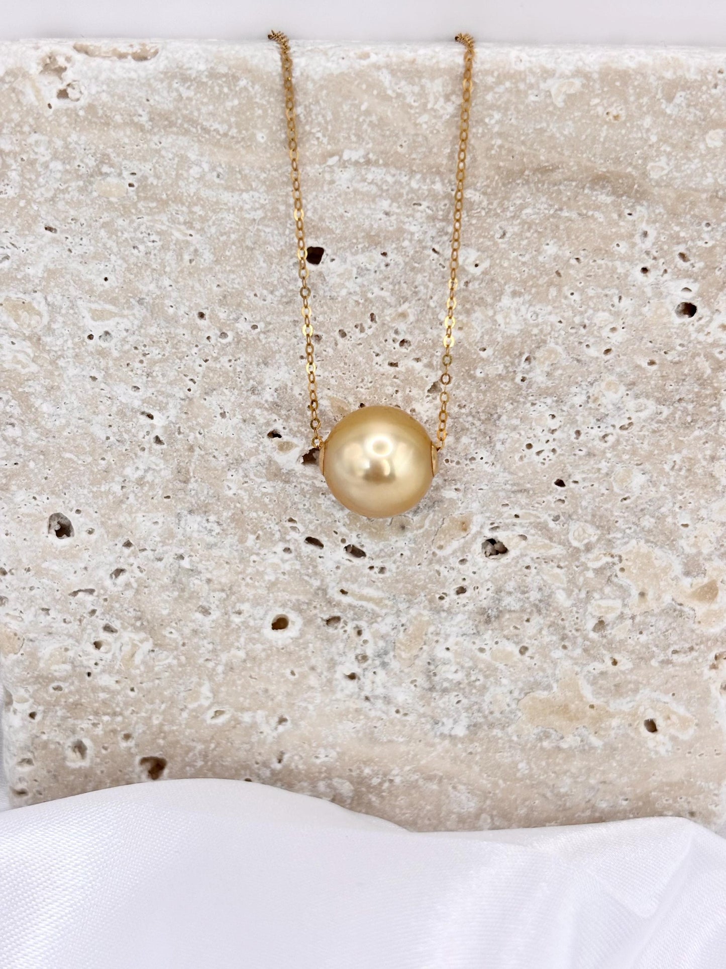 Certified 18K Gold South Sea Pearl Necklace, Floating Golden Pendant, Minimalist Luxury Jewellery