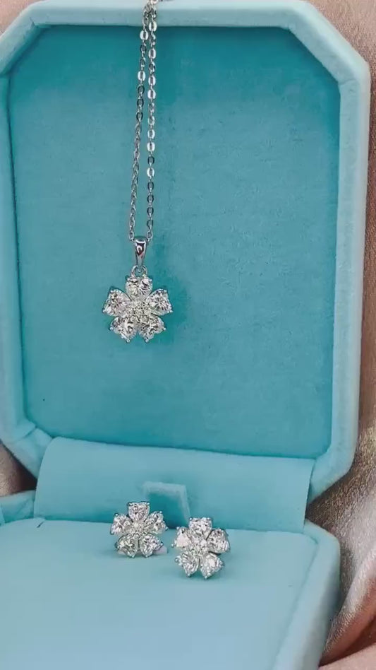 2CT Moissanite Flower Necklace, 925 Sterling Silver Floral Pendant, Sparkly Dainty Jewellery, Gift for Her